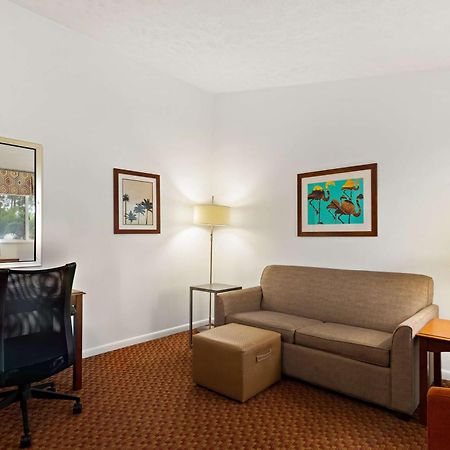 Best Western Port St. Lucie Экстерьер фото
