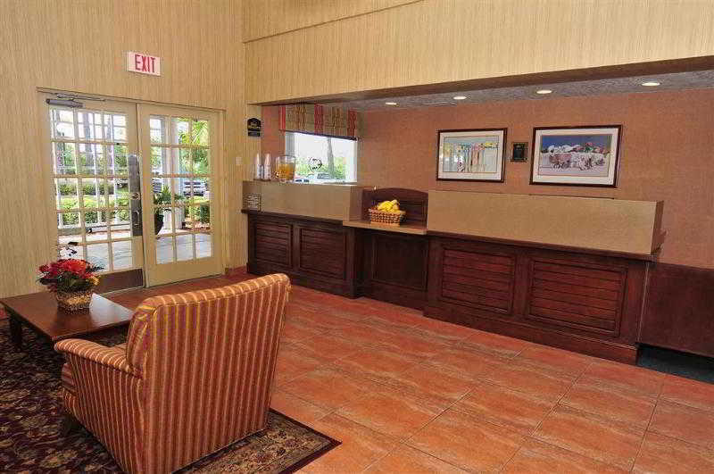 Best Western Port St. Lucie Интерьер фото