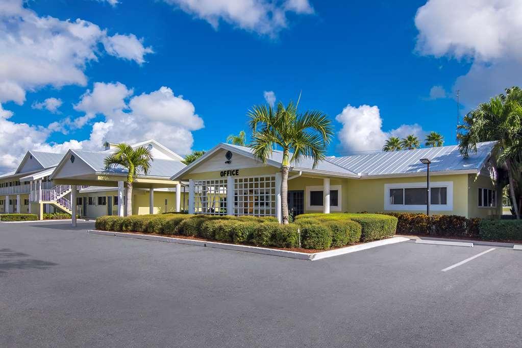 Best Western Port St. Lucie Экстерьер фото