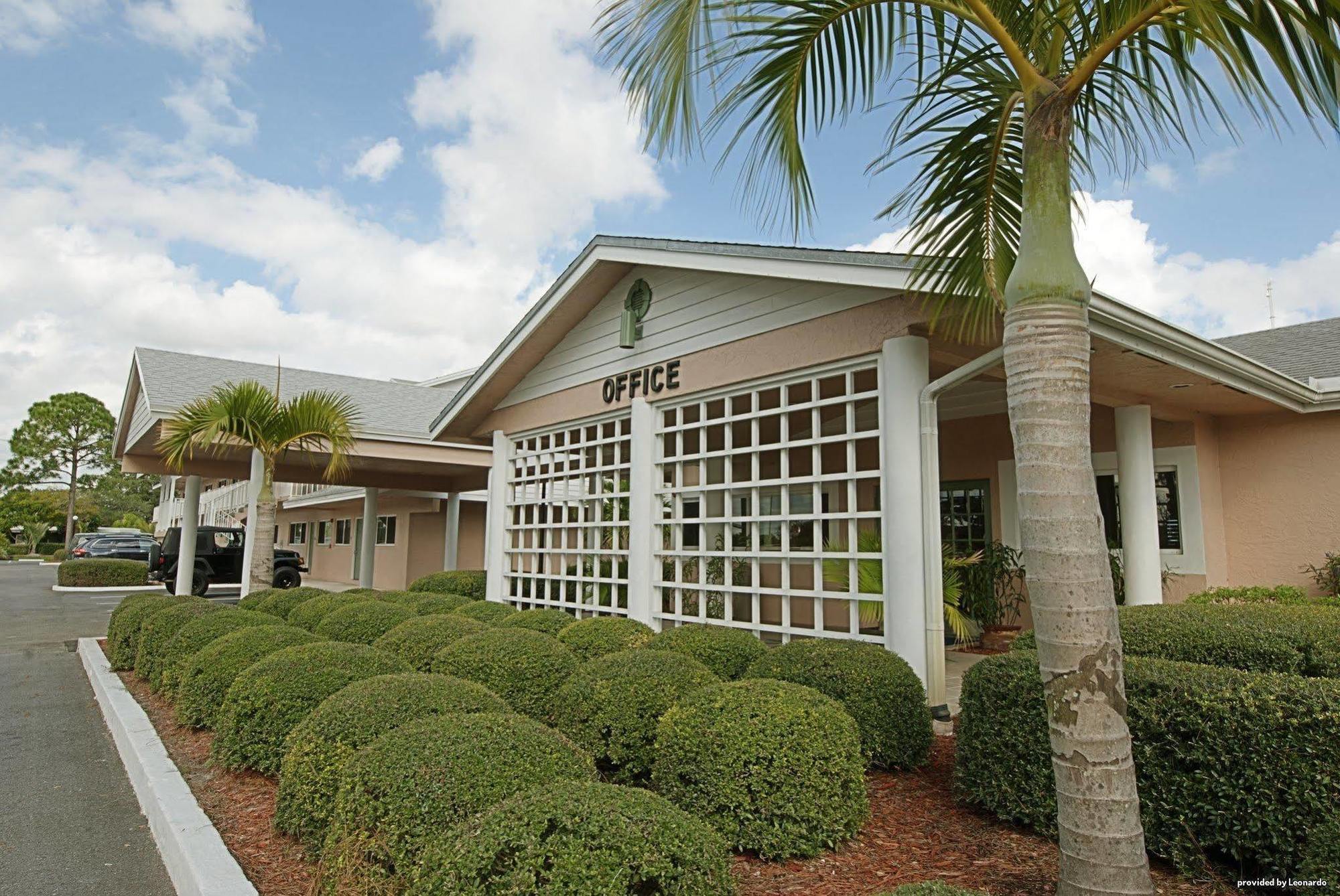 Best Western Port St. Lucie Экстерьер фото